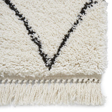 Load image into Gallery viewer, Boho 8280 White/Black - The Rug Quarter